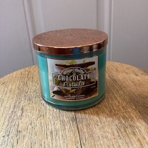 NEW Bath & Body Works 3 wick Chocolate Pistachio candle